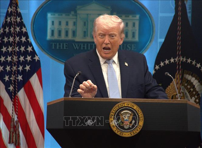 Xung đột tại Trung Đông: Tuyên bố trái chiều của lãnh đạo Iran, Mỹ trước giờ đàm phán